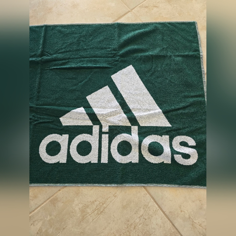 Adidas sport towel